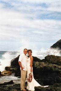 Happy Hawaiian Weddings 1093015 Image 2